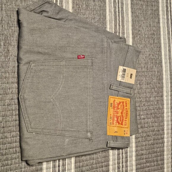 LEVI 501 Men's Jean Shrink-to-Fit Size 42x32 Original - Picture 2 of 9